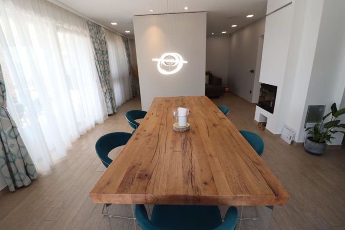 Image No.9-4 Bed Property for sale