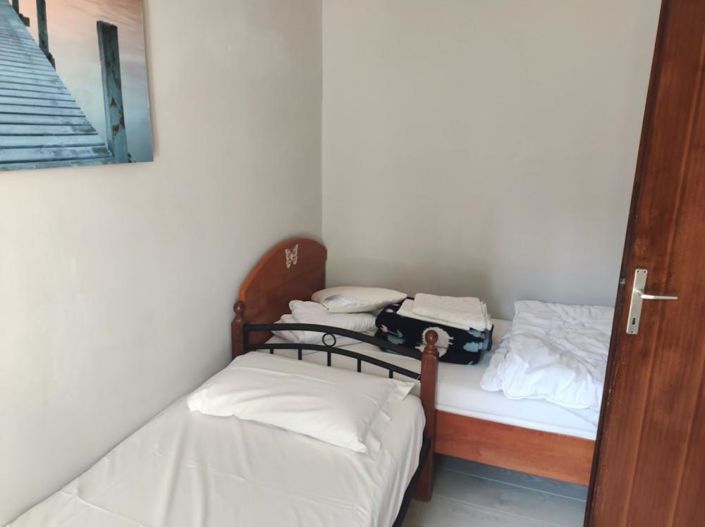 Image No.20-4 Bed Property for sale