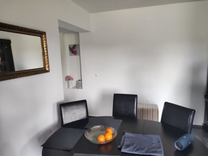 Image No.7-4 Bed Property for sale