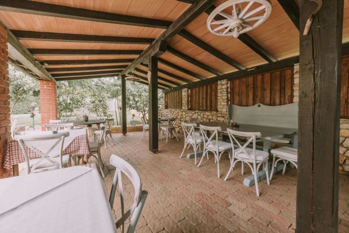 Image No.12-12 Bed Property for sale