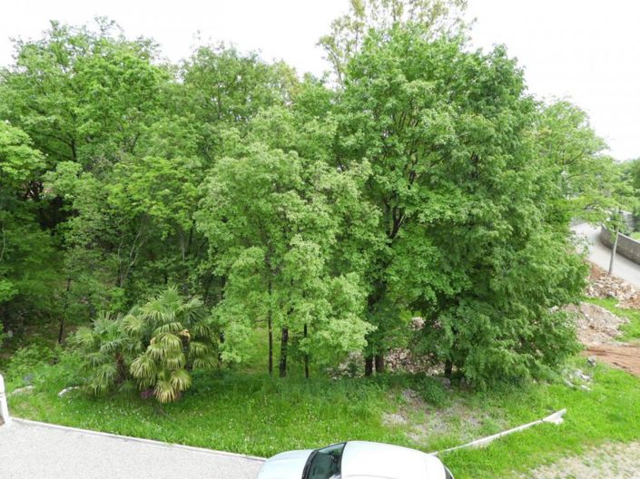 Image No.14-8 Bed Property for sale