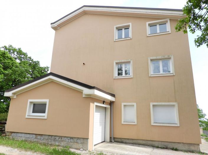 Image No.4-8 Bed Property for sale