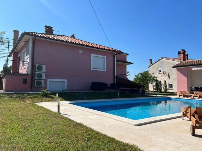 Image No.2-6 Bed Property for sale