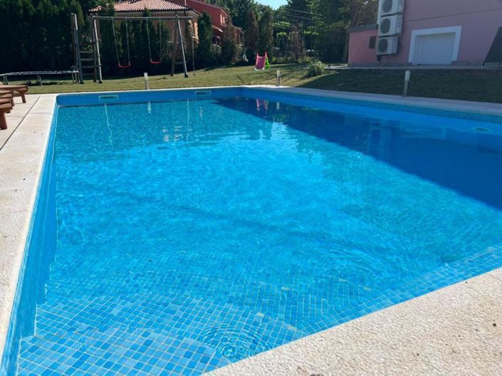 Image No.3-6 Bed Property for sale