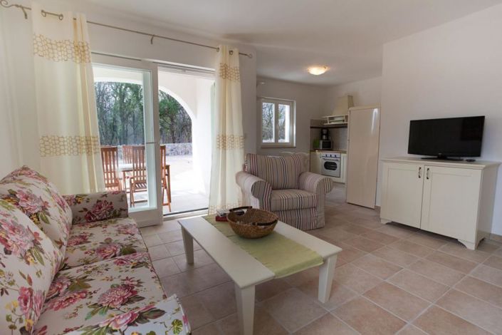 Image No.11-6 Bed Property for sale