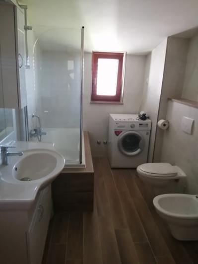 Image No.8-9 Bed Property for sale