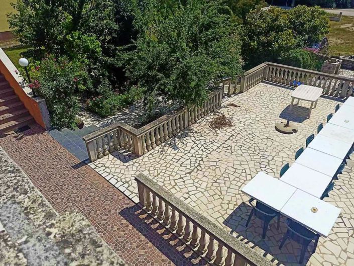 Image No.6-10 Bed Property for sale