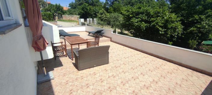 Image No.9-6 Bed Property for sale