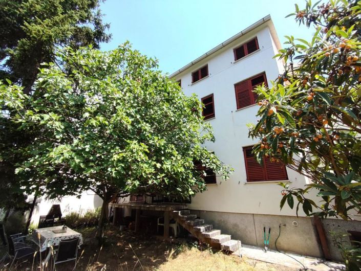 Image No.2-10 Bed Property for sale