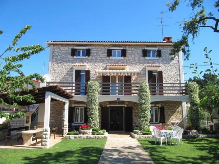Image No.1-5 Bed Property for sale