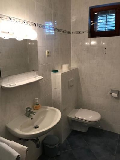 Image No.23-10 Bed Property for sale