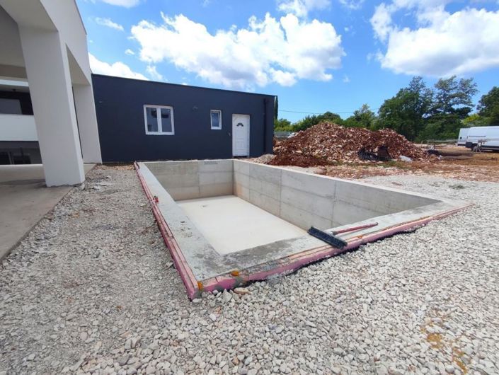 Image No.2-Propriété de 3 chambres à vendre à Vodnjan