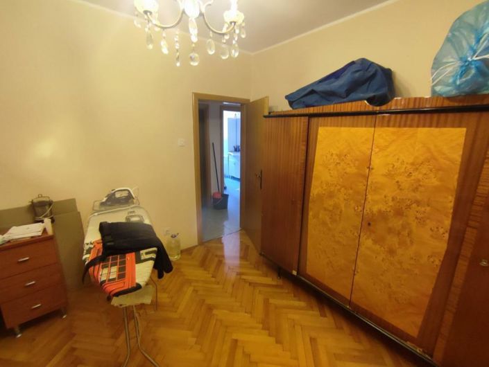 Image No.15-12 Bed Property for sale