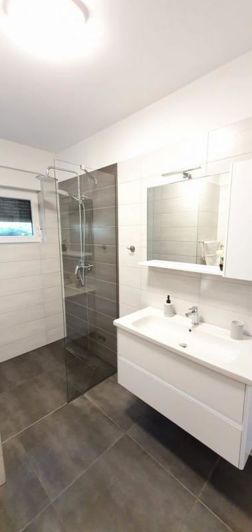 Image No.16-3 Bed Property for sale