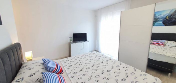 Image No.20-3 Bed Property for sale