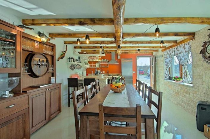 Image No.15-4 Bed Property for sale