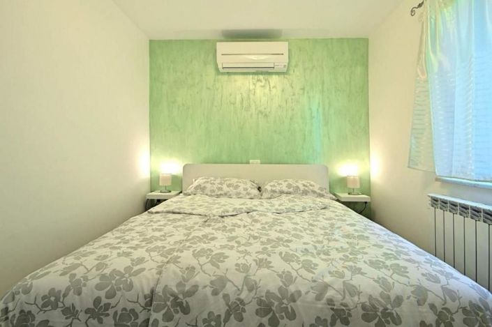 Image No.25-4 Bed Property for sale