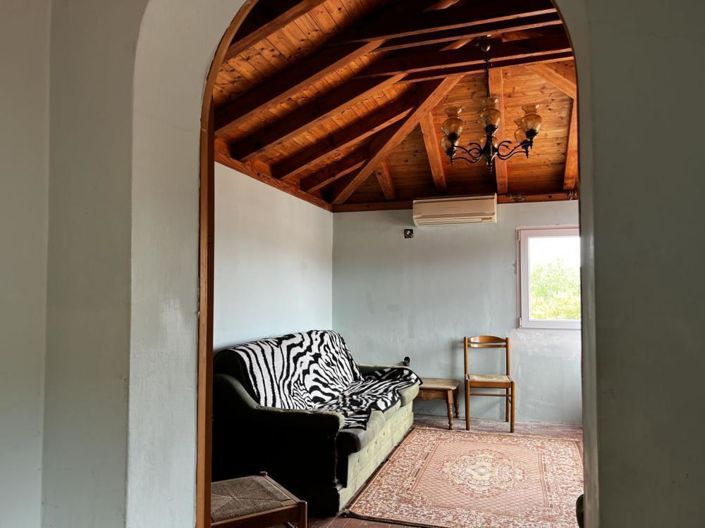 Image No.18-13 Bed Property for sale