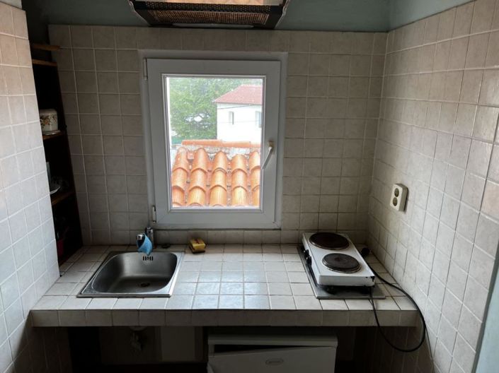 Image No.21-13 Bed Property for sale