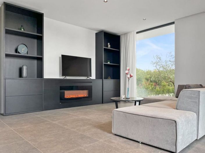 Image No.19-4 Bed Property for sale