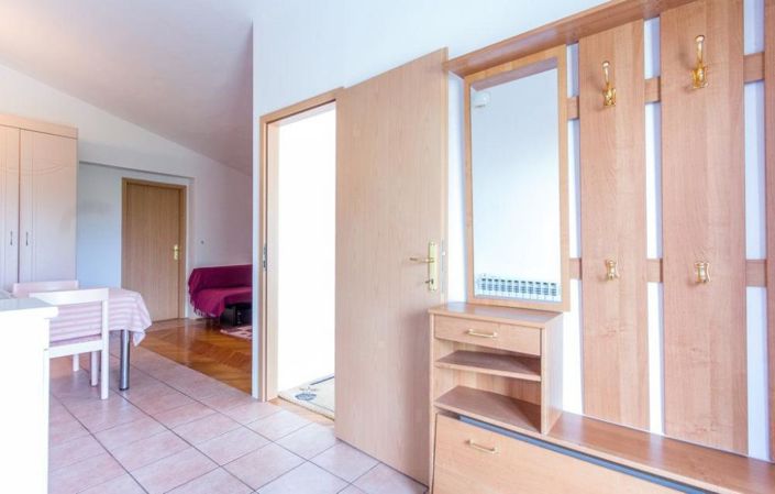 Image No.18-5 Bed Property for sale