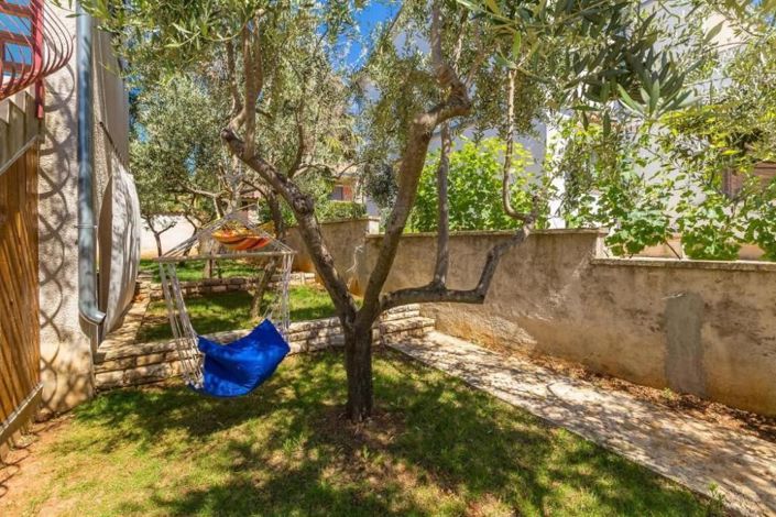 Image No.11-9 Bed Property for sale