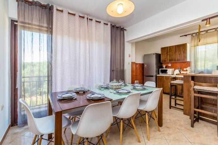 Image No.21-9 Bed Property for sale