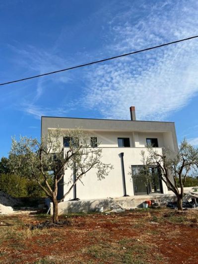 Image No.1-3 Bed Property for sale