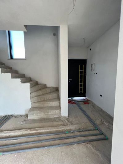 Image No.12-3 Bed Property for sale