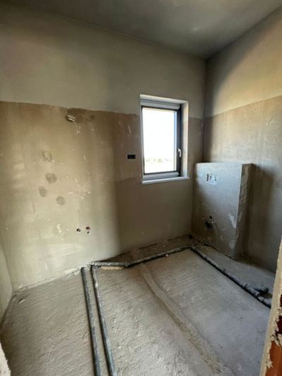 Image No.20-3 Bed Property for sale