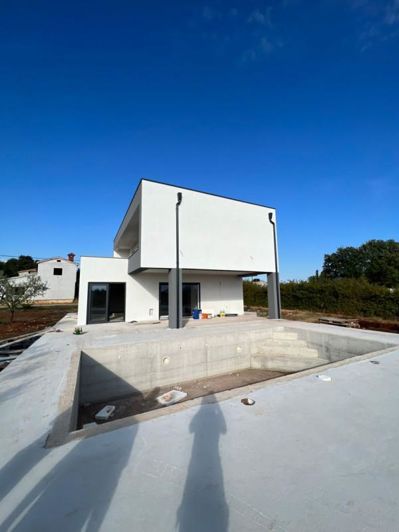 Image No.4-3 Bed Property for sale