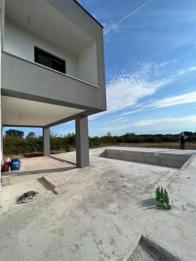 Image No.5-3 Bed Property for sale