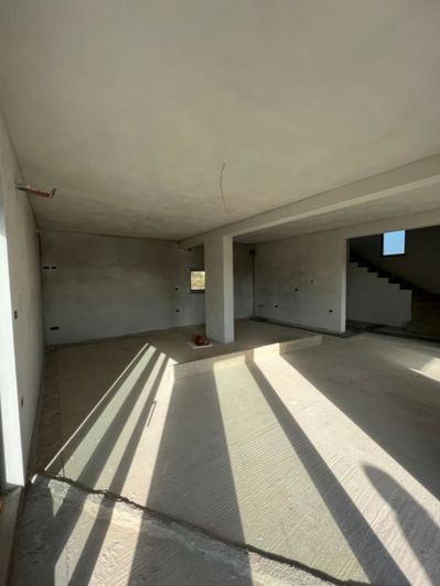 Image No.9-3 Bed Property for sale