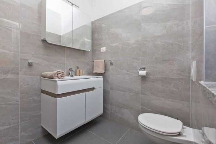 Image No.23-3 Bed Property for sale