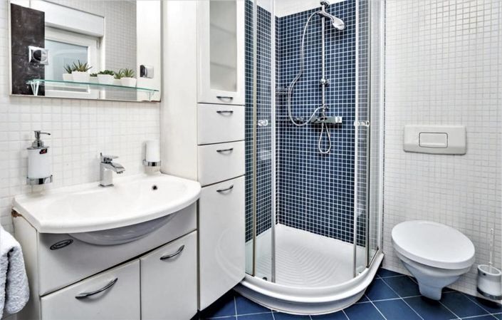 Image No.12-7 Bed Property for sale