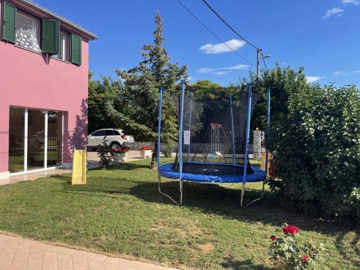 Image No.3-5 Bed Property for sale