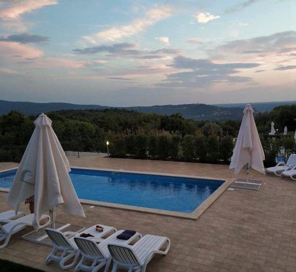 Image No.23-4 Bed Property for sale