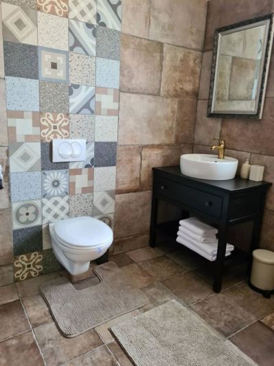 Image No.17-4 Bed Property for sale