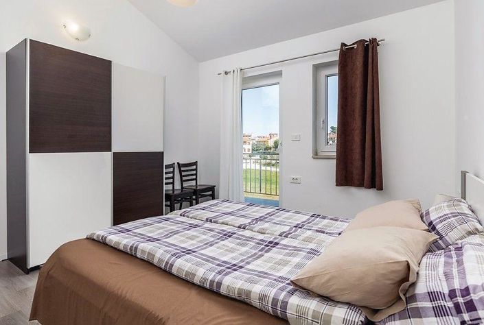 Image No.11-Propriété de 8 chambres à vendre à Vodnjan