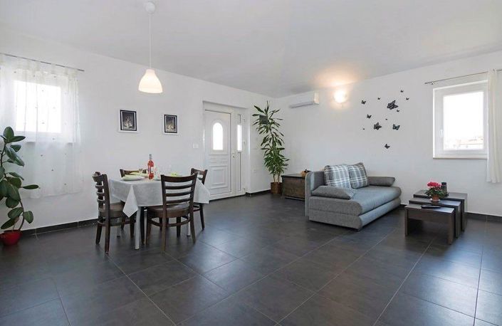 Image No.14-Propriété de 8 chambres à vendre à Vodnjan