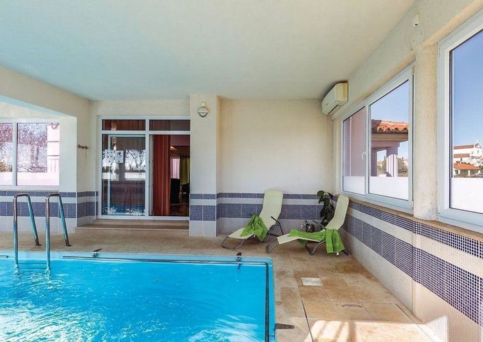 Image No.3-Propriété de 8 chambres à vendre à Vodnjan