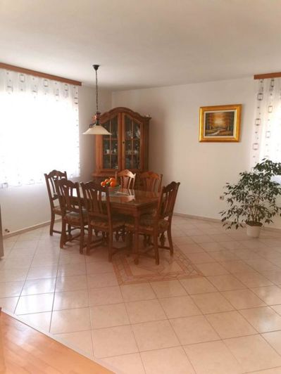 Image No.5-7 Bed Property for sale