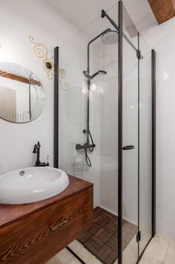 Image No.22-3 Bed Property for sale