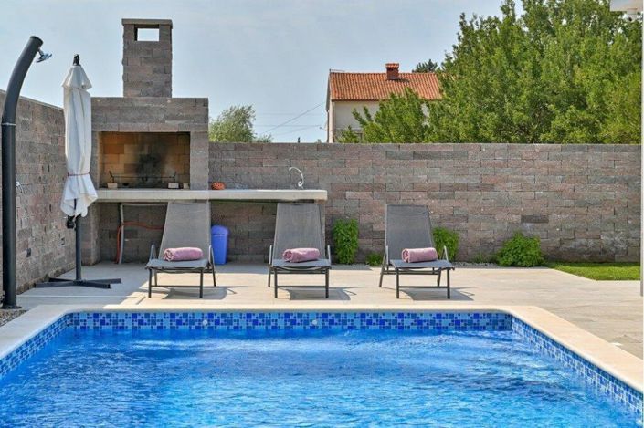 Image No.4-3 Bed Property for sale