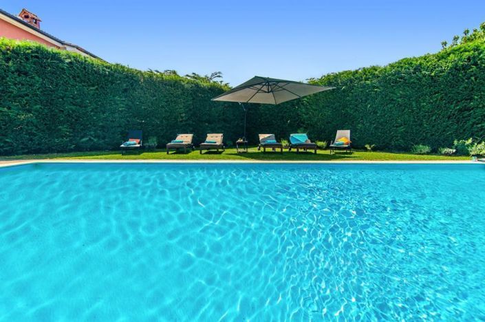 Image No.7-4 Bed Property for sale