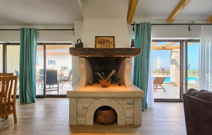 Image No.7-3 Bed Property for sale