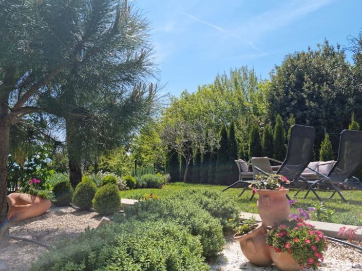 Image No.16-4 Bed Property for sale