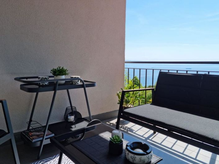 Image No.20-4 Bed Property for sale