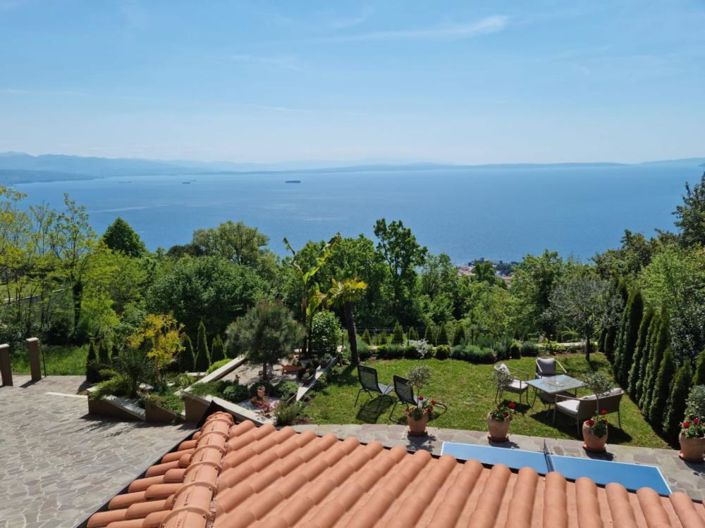 Image No.21-4 Bed Property for sale