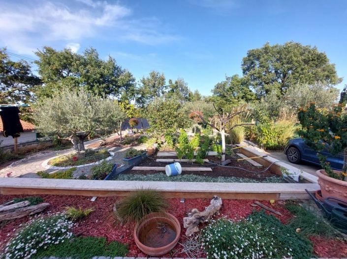 Image No.10-4 Bed Property for sale